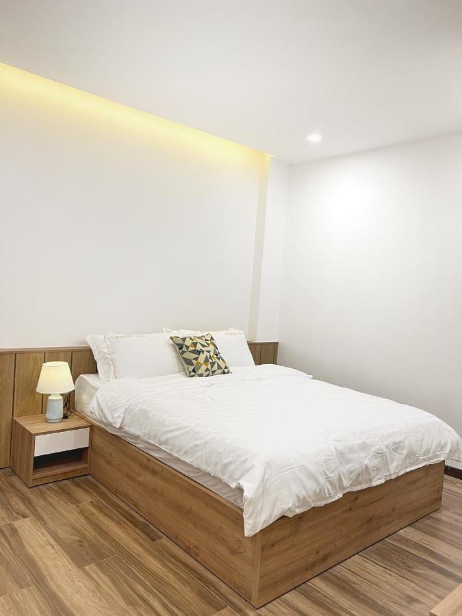 Riverside House Nearairport.bed/netflix/chill/terrace Apartment Ho Chi Minh City